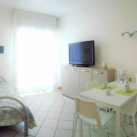 Apartment Mit Schwimmbad